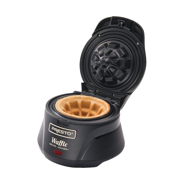 National Presto Presto 1 waffle Semi-Gloss Black Plastic Waffle Bowl Maker 03500 - main
